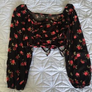 Floral cropped long sleeve blouse